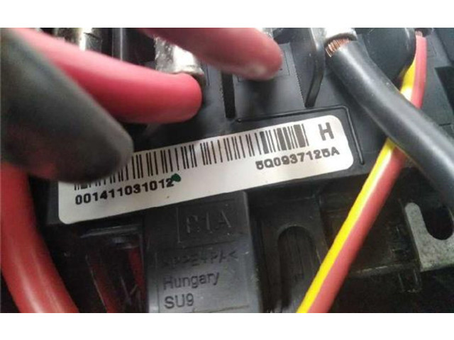   Pojistková skříňka 5Q0937125A, 5Q0907361A   Audi A3 S3 8V 2013