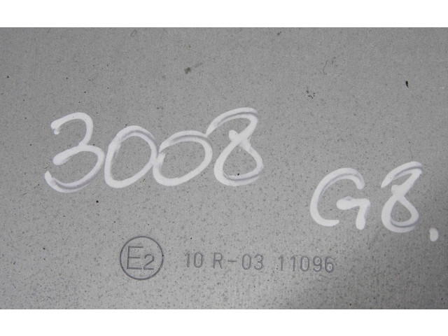   Pojistková skříňka 9666527580, 9686219510   Peugeot 3008  2013