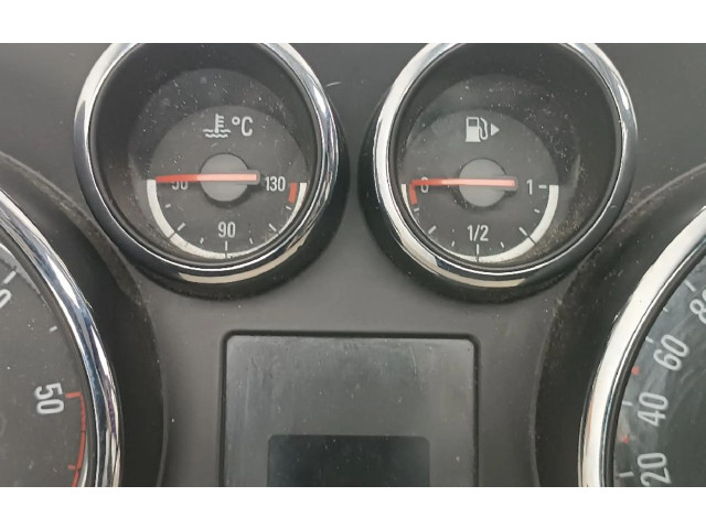 Přístrojová deska  Opel Astra J 2011 13328263  