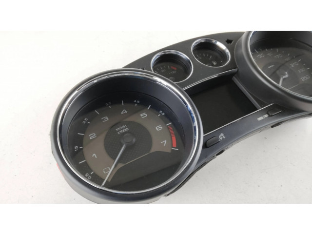 Přístrojová deska  Peugeot RCZ 2010 9673983680  