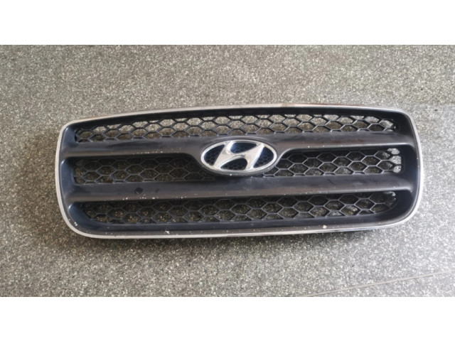 Верхняя решётка Hyundai Santa Fe 2006-2012 года 865612B010      