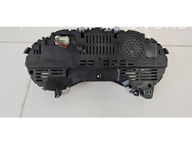 Přístrojová deska  Mercedes-Benz A W176 2014 A1769008901, 0263700124  