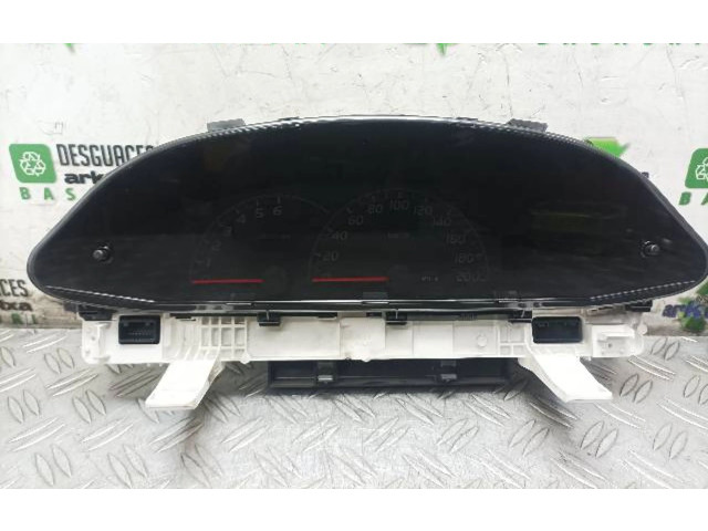 Přístrojová deska  Toyota Yaris 2002   