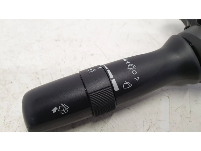 Ручка стеклоочистителей 3054217F547   Lexus IS 220D-250-350