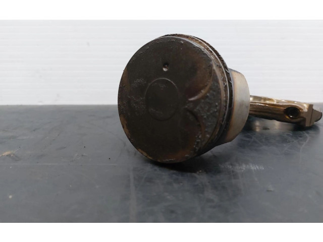 Píst 13103-23020   Toyota Yaris    1SZ-FE 