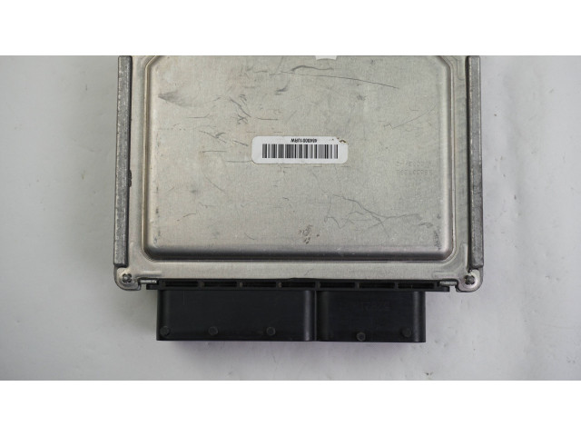 Блок управления двигателя 05C907394B   Audi A3 8Y