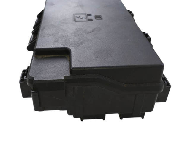 Блок предохранителей  P68425203AB, 16238DA   Jeep Grand Cherokee    