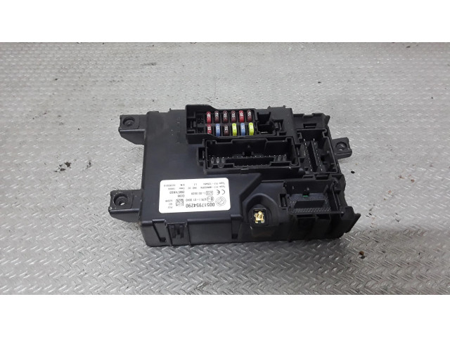 Блок предохранителей 00517954290   Fiat Grande Punto    