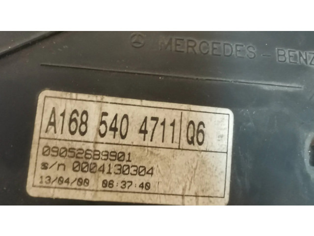Přístrojová deska  Mercedes-Benz A W168 2001 A1685404711, 0004130304  