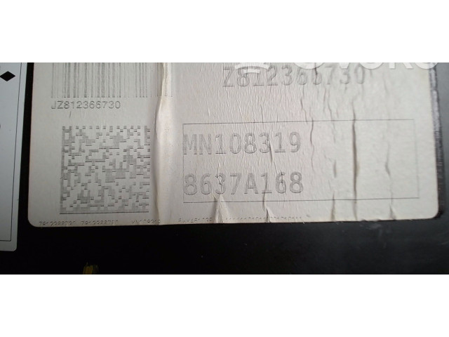 Блок предохранителей  MN108319, NICHTZUTREFFEND   Mitsubishi Colt    