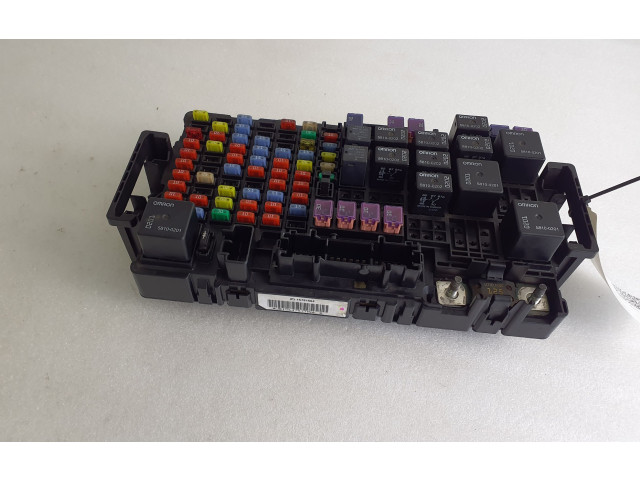   Pojistková skříňka 15791564, 0353935   Hummer H3 2007