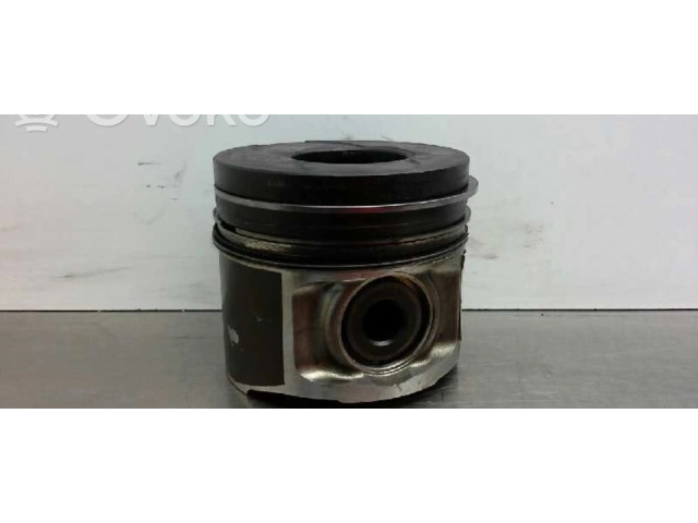 Píst    Fiat Stilo  pro naftový motor 1.9 192A1.000 