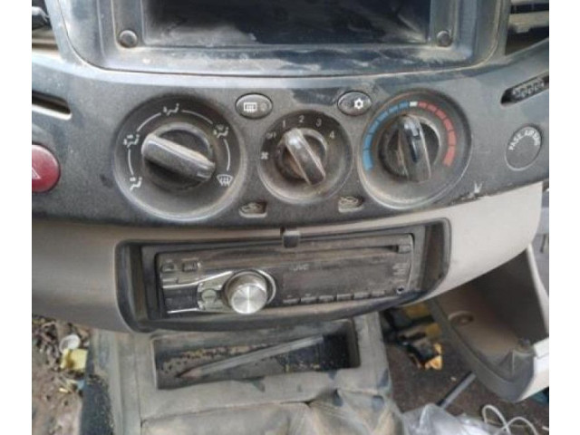 Спидометр (приборный щиток)    Mitsubishi  L200  2006 - 2014 года