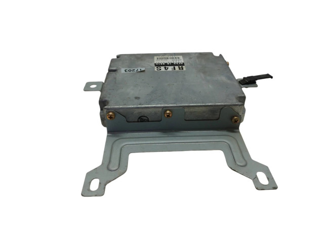   Pojistková skříňka RF4S18881C, 2758005792   Mazda 323 F 2000