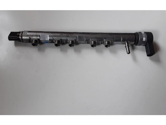 Vstřikovací lišta 8514166, 0445214278   BMW 1 F20 F21    B37 D15 A 