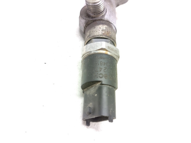 Vstřikovací lišta 0445216002, 0281002475   BMW 5 E39  pro naftový motor 3.0  