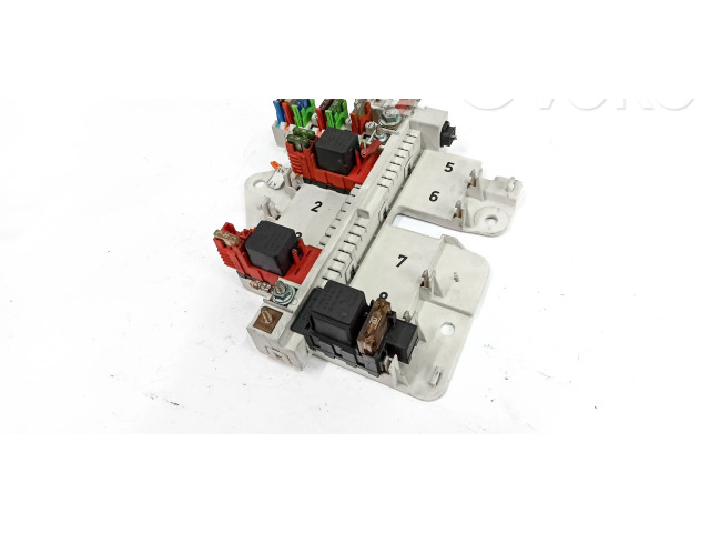   Pojistková skříňka 1635450105, 1635453328   Mercedes-Benz ML W163 2000