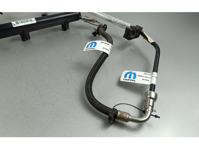 Топливная рампа 05281428AA   Jeep Grand Cherokee WL  