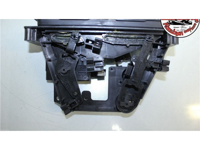 Блок управления климат-контролем 74400-77A00   Suzuki Jimny