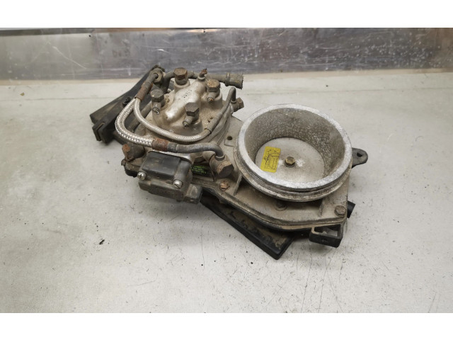 Vstřikovací lišta 0438121070, 026133353D   Audi 80 90 B3     