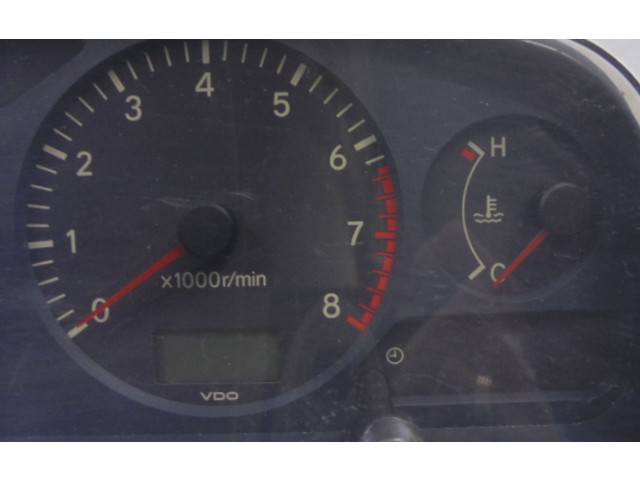Панель приборов 83800-05230, 83800-05230   Toyota Avensis T220       