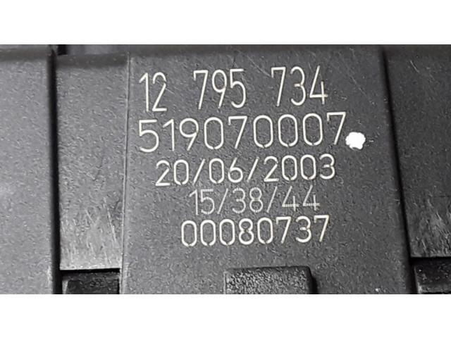 Блок предохранителей 12795734, 519070007   Saab 9-3 Ver2    