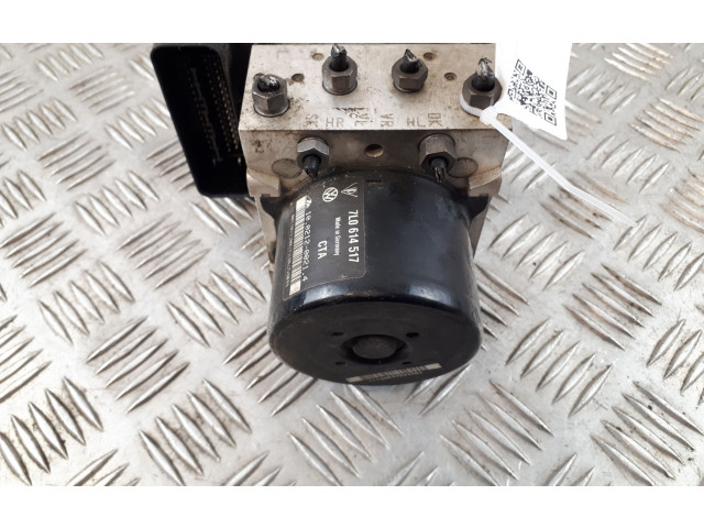Блок АБС 7L0907379K, 7L0907379K   Volkswagen  Touareg I  2002 - 2010 года