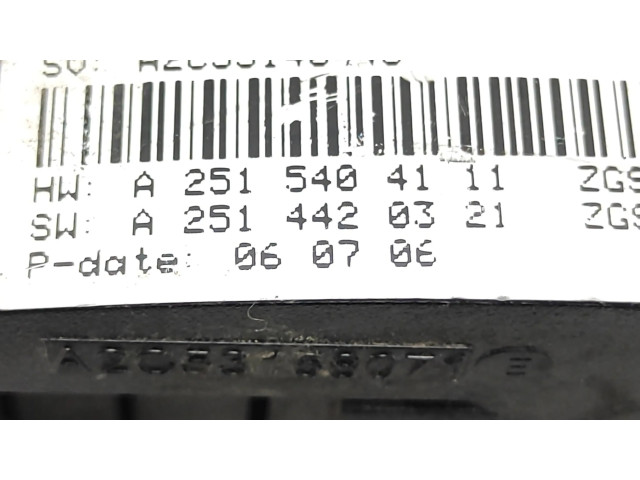 Přístrojová deska  Mercedes-Benz R W251 2007 A2515404111, A2514420321  