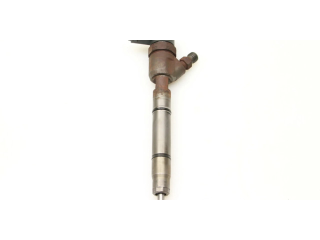 Vstřikovač 338002A800   Hyundai i40  pro naftový motor 1.7 D4FD 