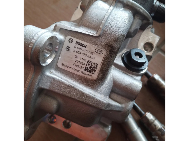 Vstřikovač A6540704301, 0445010736   Mercedes-Benz E W213  pro naftový motor 2.2  