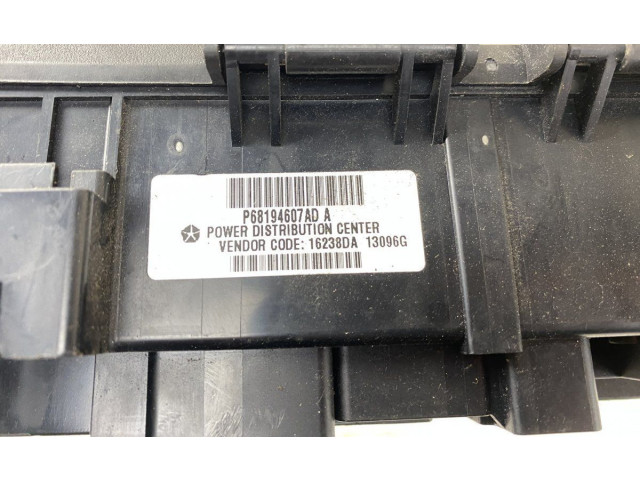 Блок предохранителей  68194607AE, 68194607AE   Jeep Grand Cherokee    