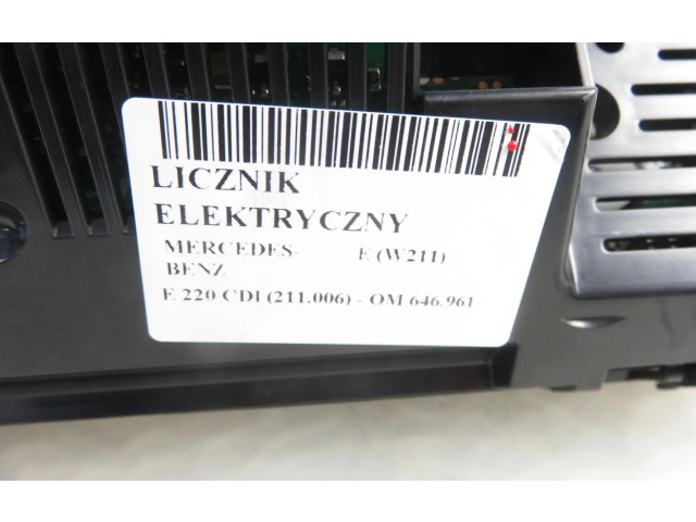 Přístrojová deska  Mercedes-Benz E AMG W211 2002 110080004013, A2115400411  