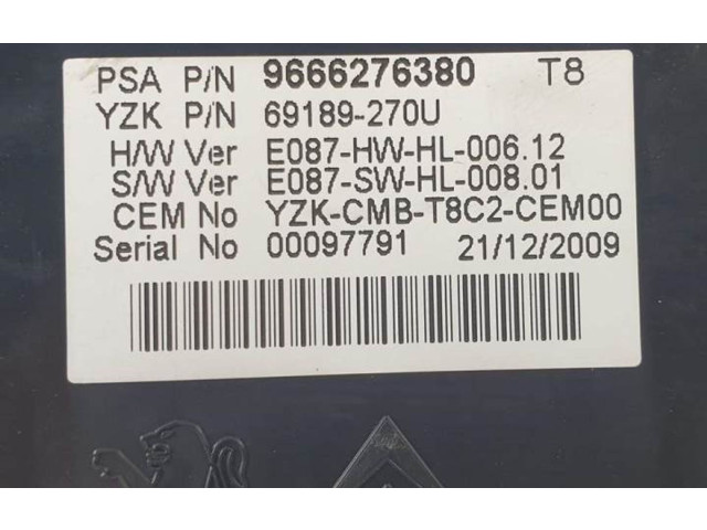 Přístrojová deska  Peugeot 3008 II 2009 9666276380  