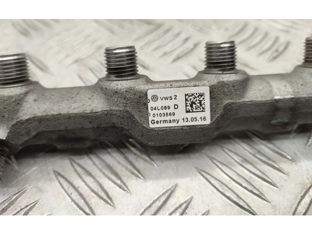 Vstřikovač 0445110471, 04L130277AE   Skoda Octavia Mk3 (5E)     