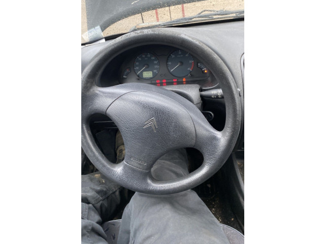 Volant Citroen Saxo 2000 00004109Z1  
