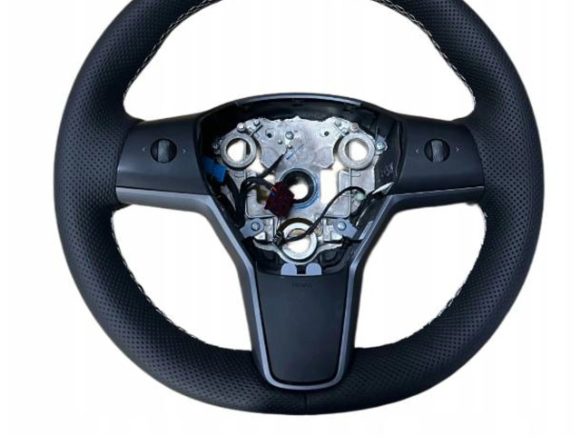 Руль Tesla Model Y  2020 -  года 1626599-00-B      