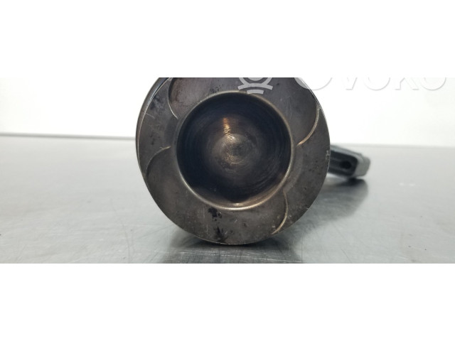  Поршень 651950 A6510301117, A6510300020  Mercedes-Benz Vito Viano W447  