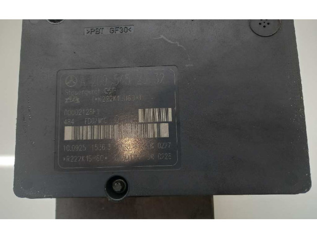 Jednotka ABS A2095452532, FD02M10Q01   Mercedes-Benz C W203 2002