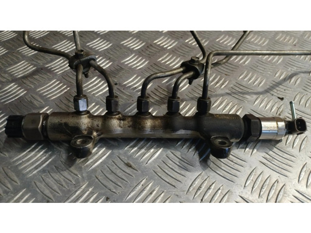 Vstřikovací lišta 238100R020   Toyota Avensis T250  pro naftový motor 2.2 2AD-FHV 