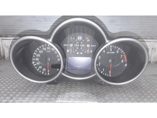 Přístrojová deska  Alfa Romeo 147 2002 735290180  
