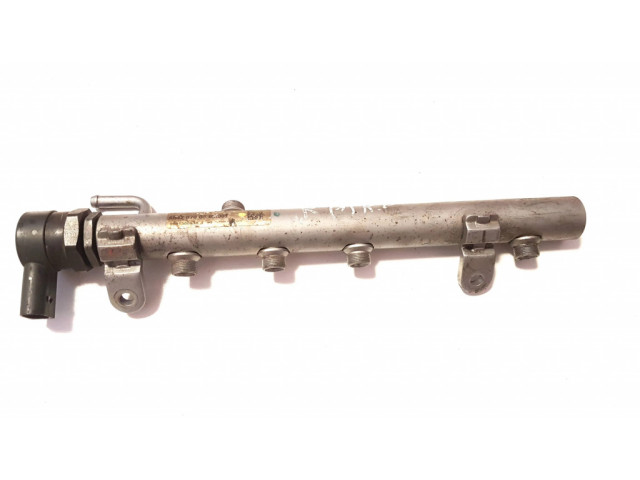Vstřikovací lišta A6420700495, A6110780449   Mercedes-Benz R W251  pro benzínový motor 5.0 113971 