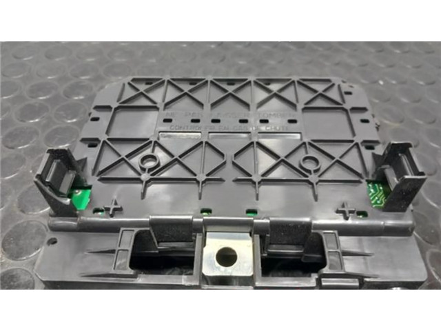 Блок предохранителей 9643498880, BSM-B3   Citroen Xsara Picasso    