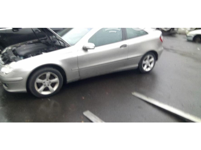 Řídící jednotka 2035407248   Mercedes-Benz C W203 2004