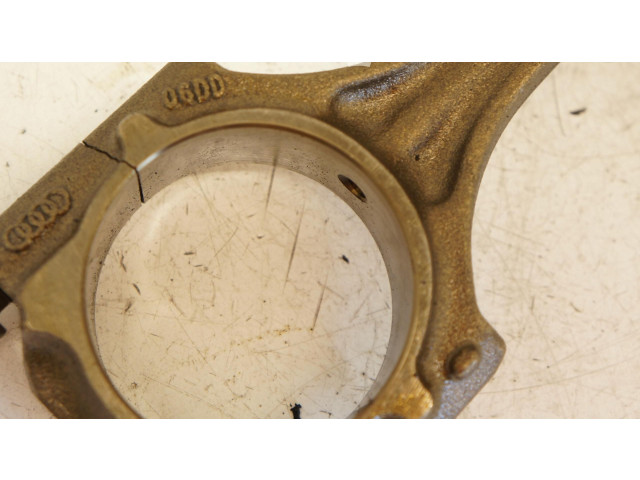 Píst 82L143   Audi A6 S6 C6 4F     