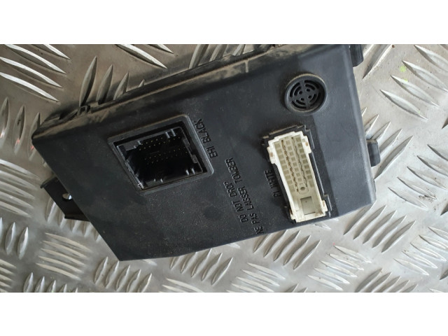 Блок комфорта 8201013757, U118522007F   Dacia Sandero   