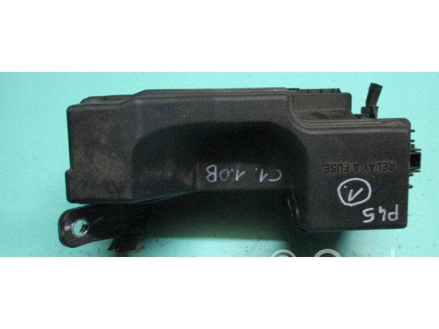 Блок предохранителей  821110HK00F   Citroen C1    