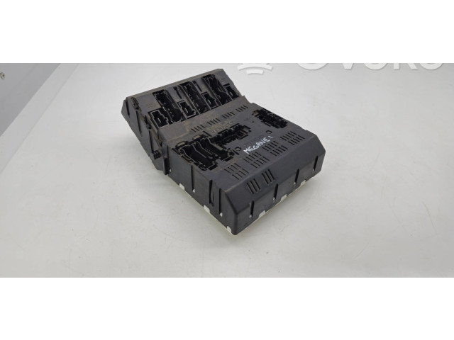 Блок предохранителей 7703297183G   Renault Megane I    