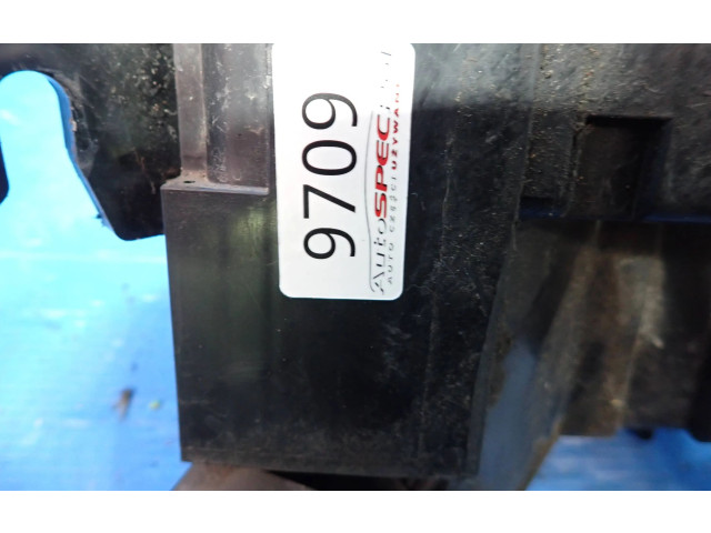   Pojistková skříňka D6516676Y   Mazda 2 2010