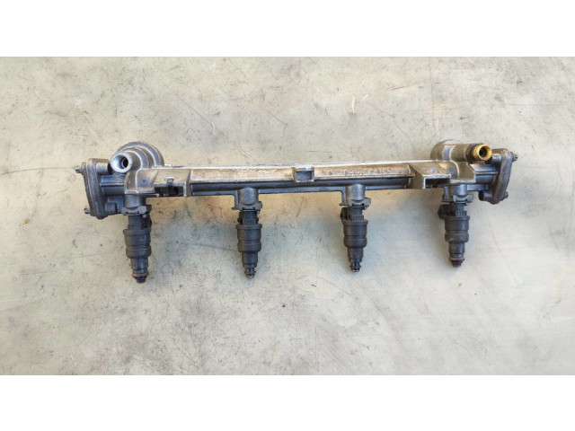 Vstřikovač 0000788123, R1110781045   Mercedes-Benz CLK A208 C208  pro benzínový motor 2.0  