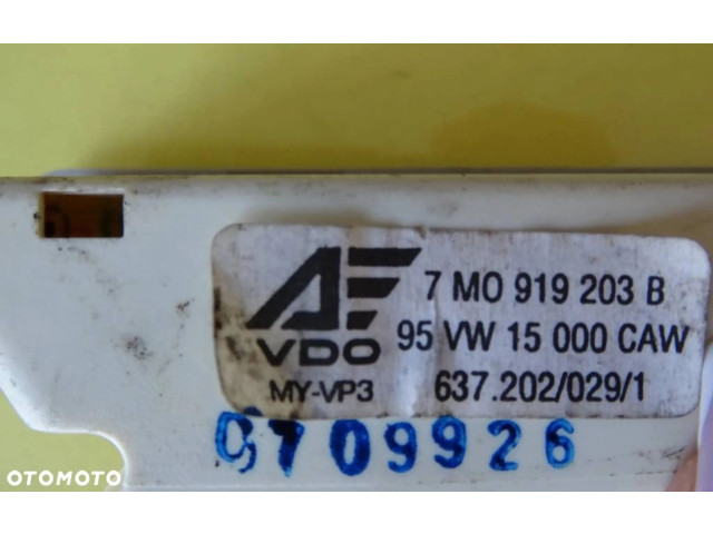 Дисплей    7MO919203B, 95VW15000CAW   Volkswagen Sharan